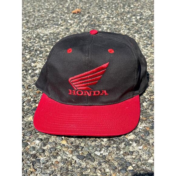 Honda Black/Red Logo hat “Red hot” on back SnapBack OSFA trucker - Picture 1 of 6